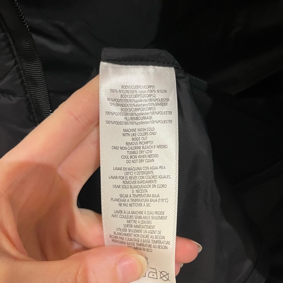 Calvin Klein puffer vest - Picture 2 of 6